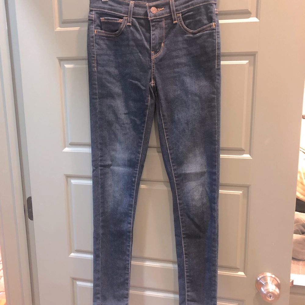 Levi’s Women’s 710 Super Skinny Jeans